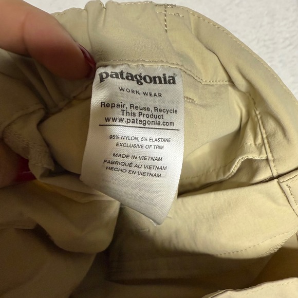 Patagonia Sunrise Trail Pants  Khaki Boy's XL 14 Hiking Outdoor Trek - Picture 4 of 7